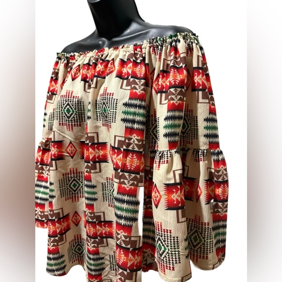 Aztec Print Off-Shoulder Top⭐️NEW⭐️ - Picture 3 of 7